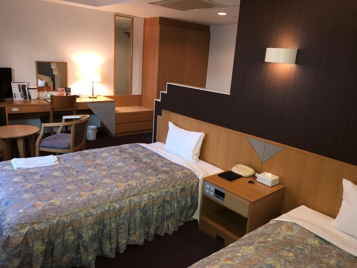 Shin Sayama Hotel 外观 照片